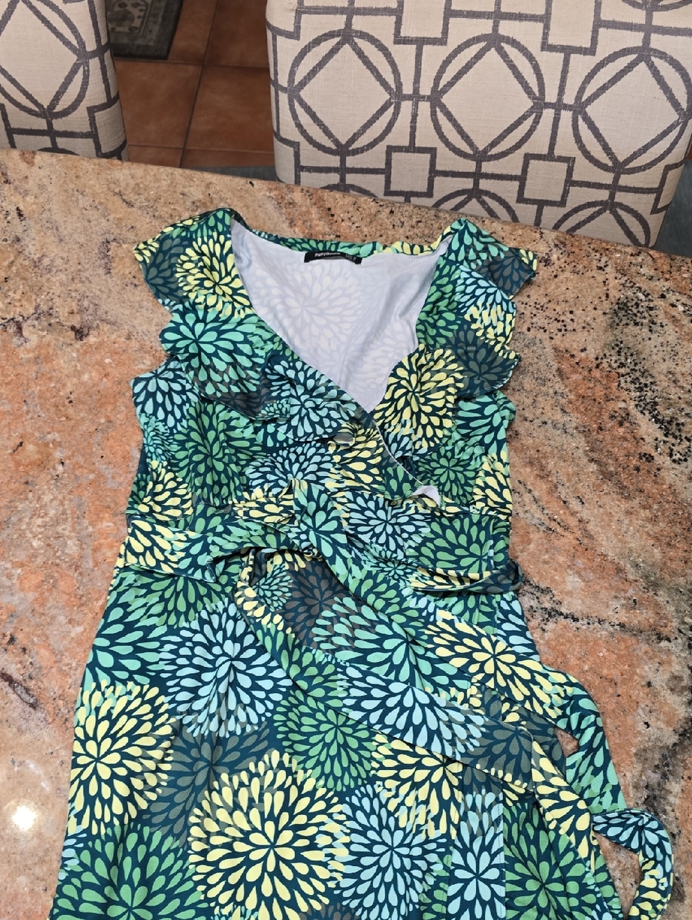 PattyBoutik Size Medium Green Print Dress With Stretch Sundress